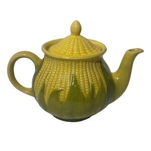 Shawnee Pottery Corn King Teapot with Lid #75 MCM 1940s-1954 Made in USA